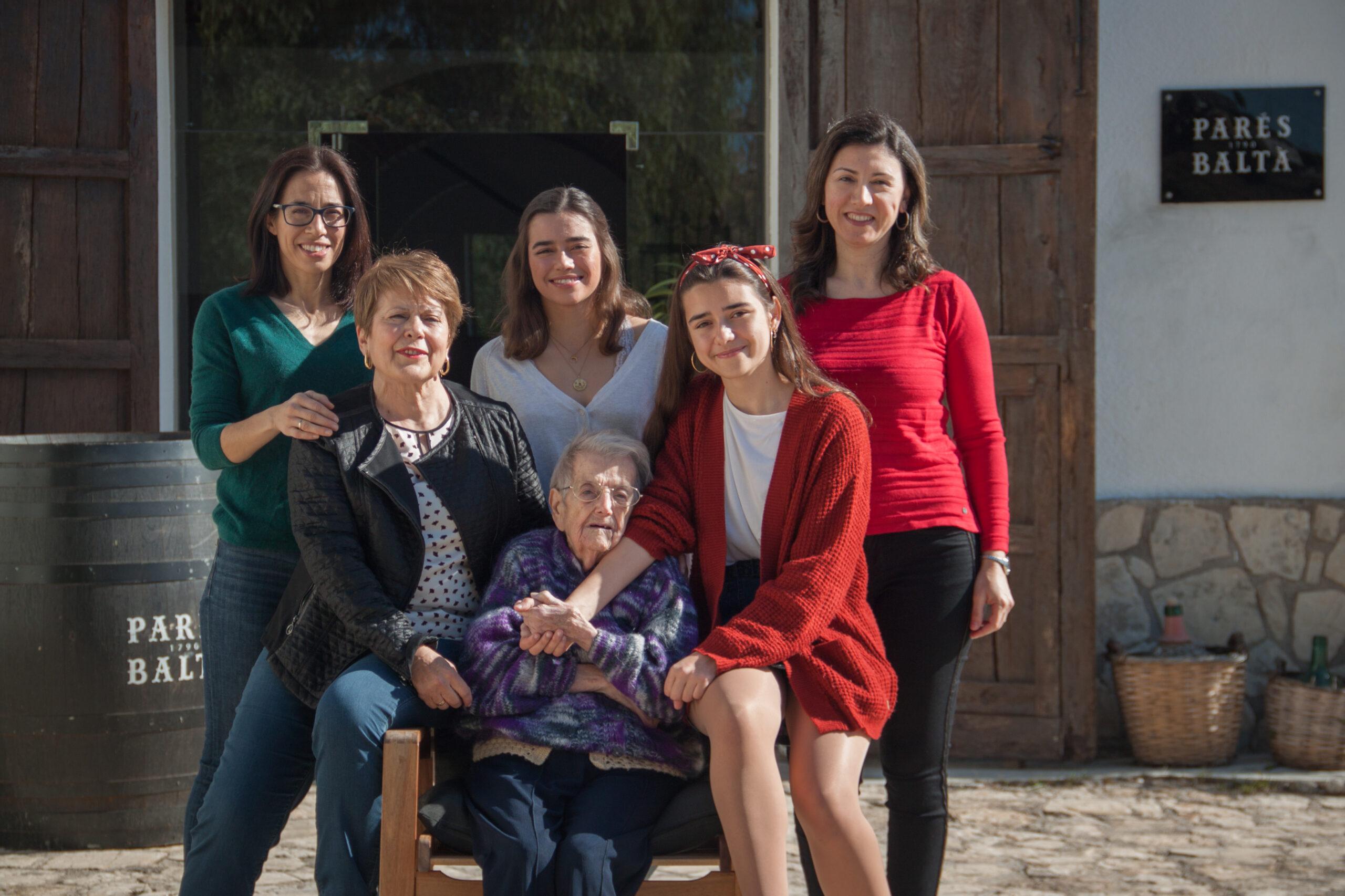 Les dones de Parés Baltà